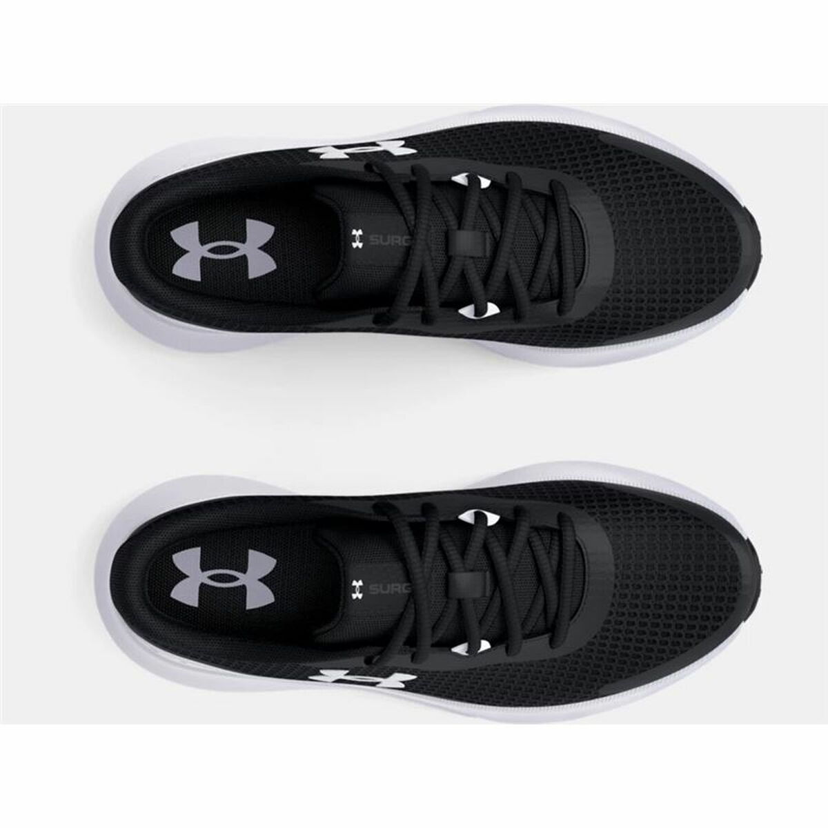 Naisten lenkkikengät Under Armour Surge 3 Musta